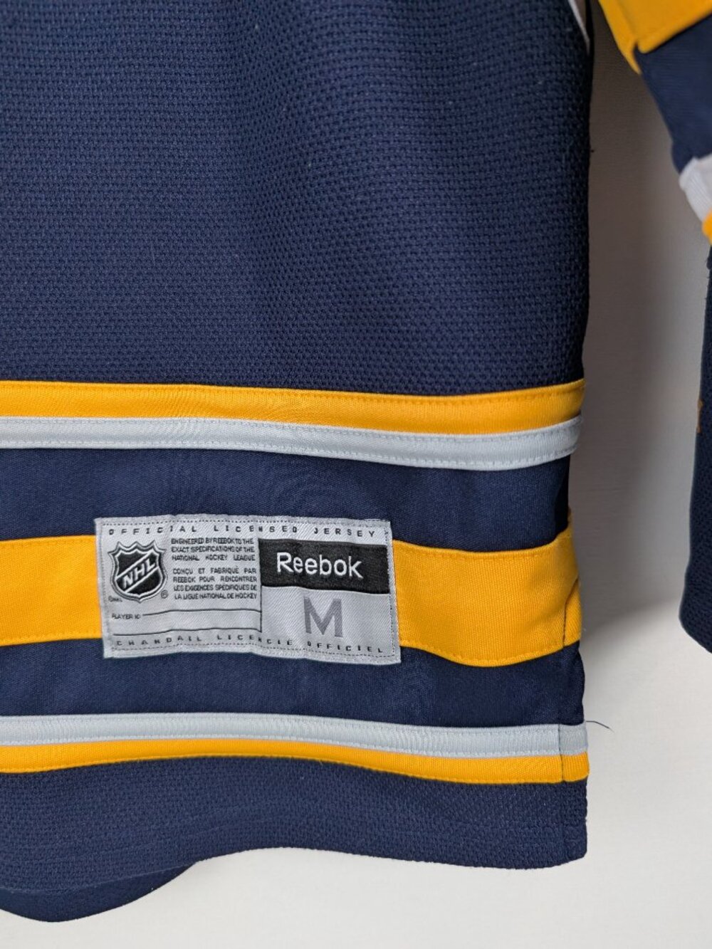 Buffalo Sabres Tyler Ennis jersey - Medium - Picture 6 of 10